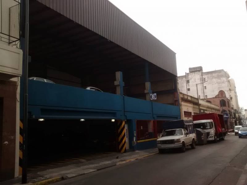 Edificio en Block en Monserrat / Capital Federal / Argentina